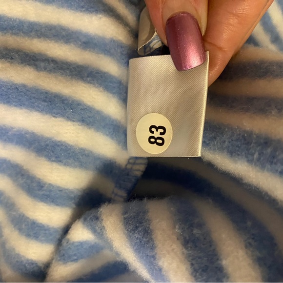 Viney Vines Funnel Neck Sweatshirt NWOT - Picture 7 of 9